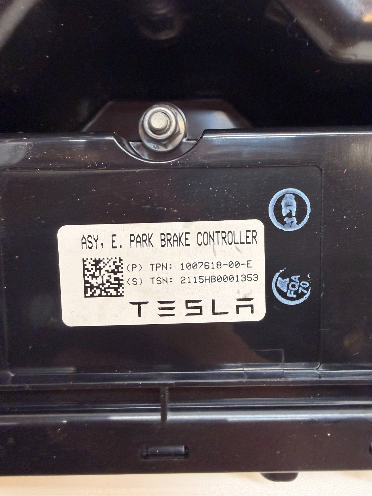 2012-2020 Tesla Model S Electronic Parking Brake Control Module 1007618-00-E