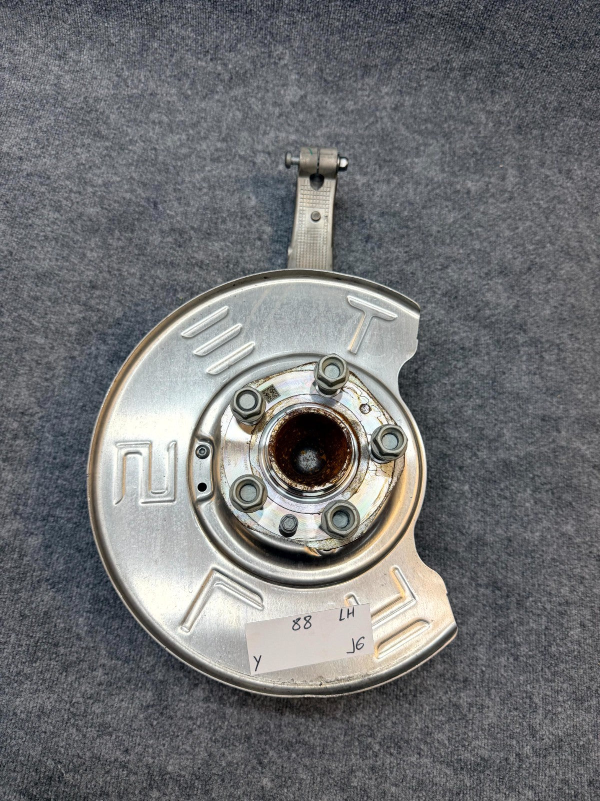 2020-2024 TESLA MODEL Y FRONT LEFT SPINDLE KNUCKLE HUB & SHIELD OEM,1188311-00-F