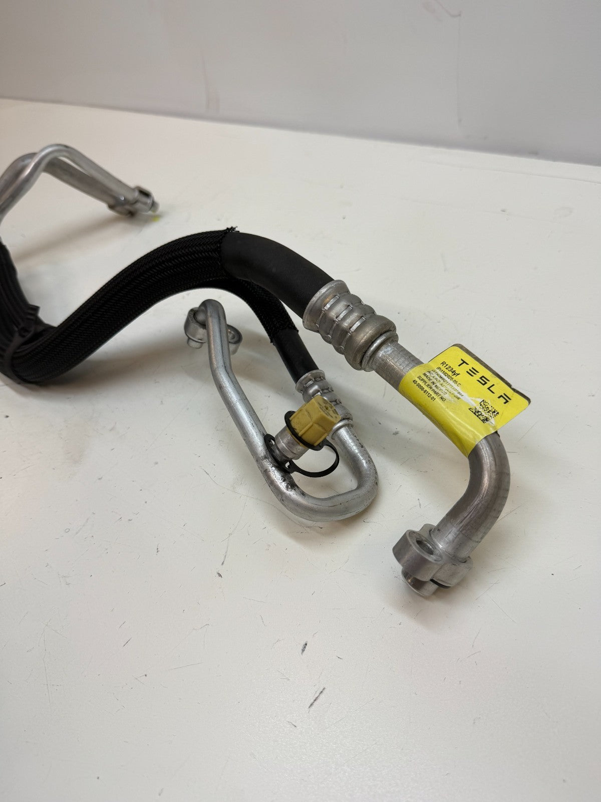 2017-2023 TESLA MODEL 3/Y Ac Air Conditioning Compressor Hose 1502020-00-C