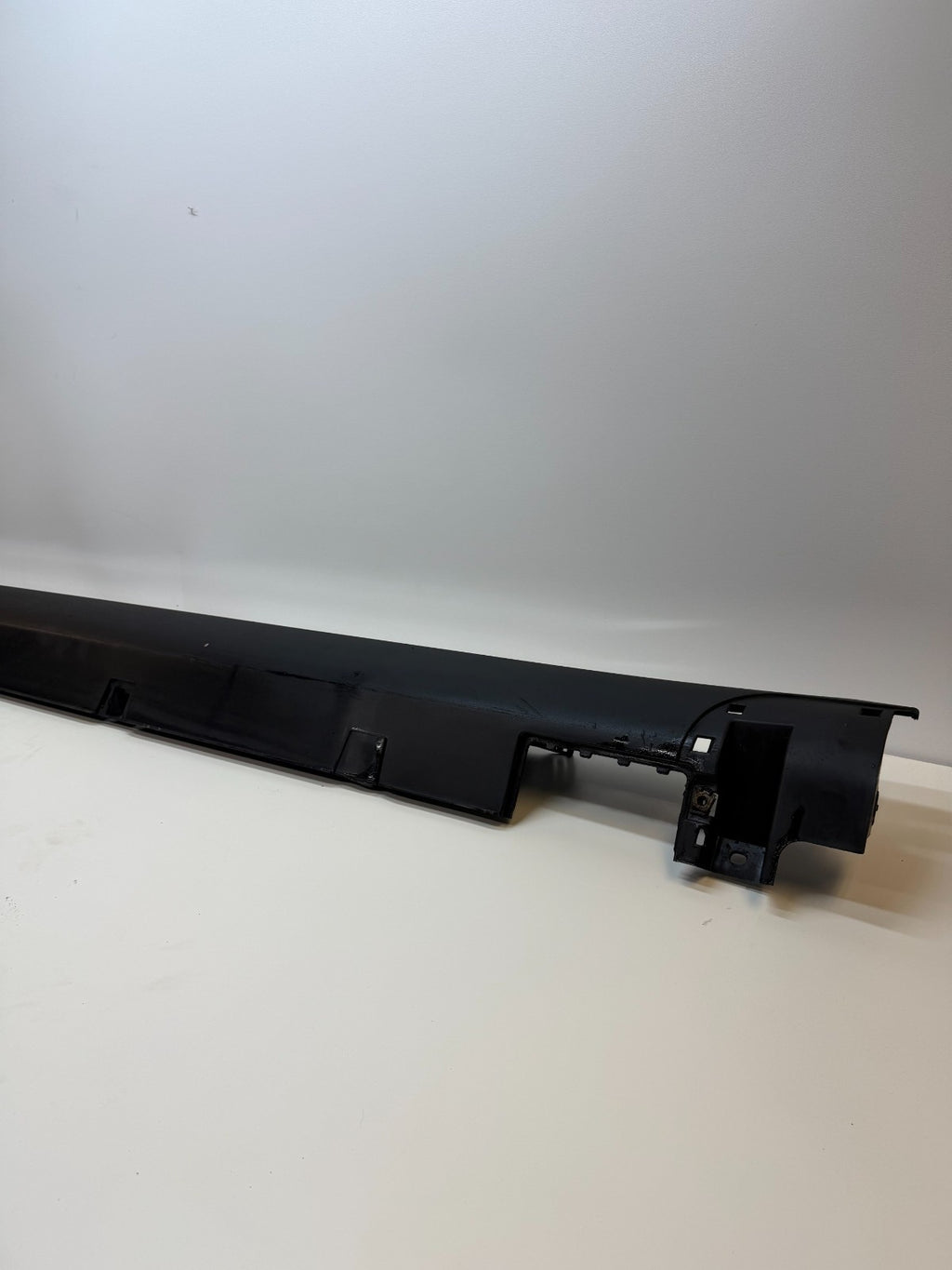 2012-2020 Tesla Model S Skirt Rocker Molding Sill Panel Left LH 6005874-00-G