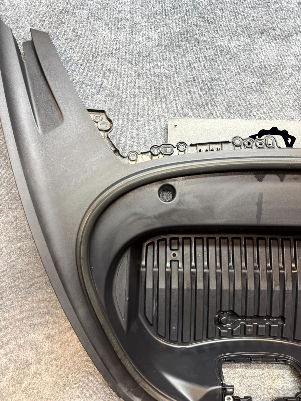 2020 - 2023 TESLA MODEL 3 FRUNK TRAY STORAGE BOX COMPARTMENT OEM, 1526739-00-B