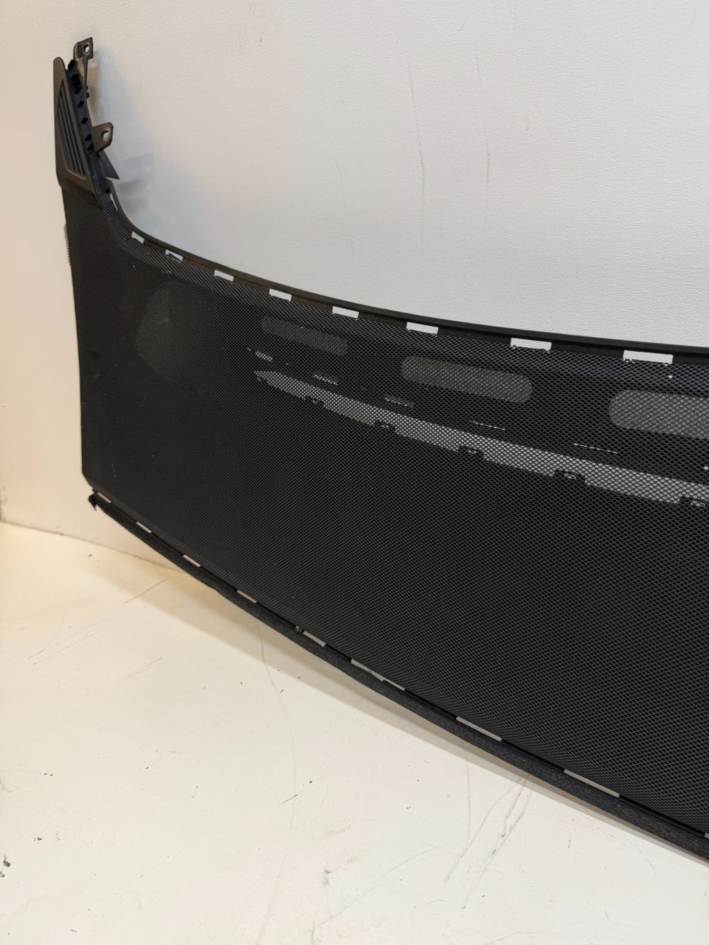 2016-20 Tesla Model X Dashboard Instrument Panel Windshield Grille Defroster