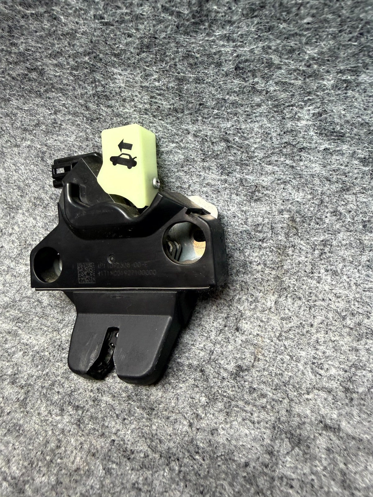 ♦️2017–2023 TESLA MODEL 3 TRUNK LOCK LATCH ACTUATOR MECHANISM OEM, 1092308-00-E