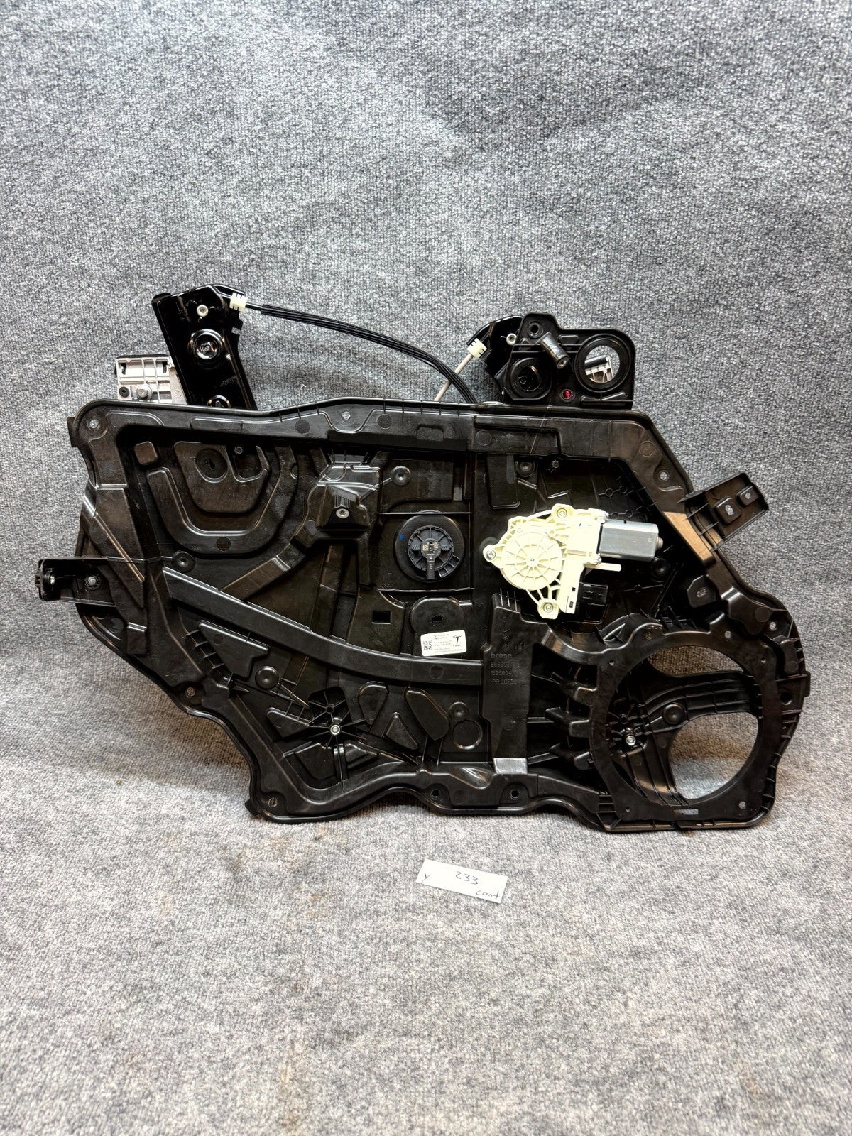 2020-2024 TESLA MODEL Y FRONT LEFT DOOR WINDOW REGULATOR & MOTOR OEM, 149551000J