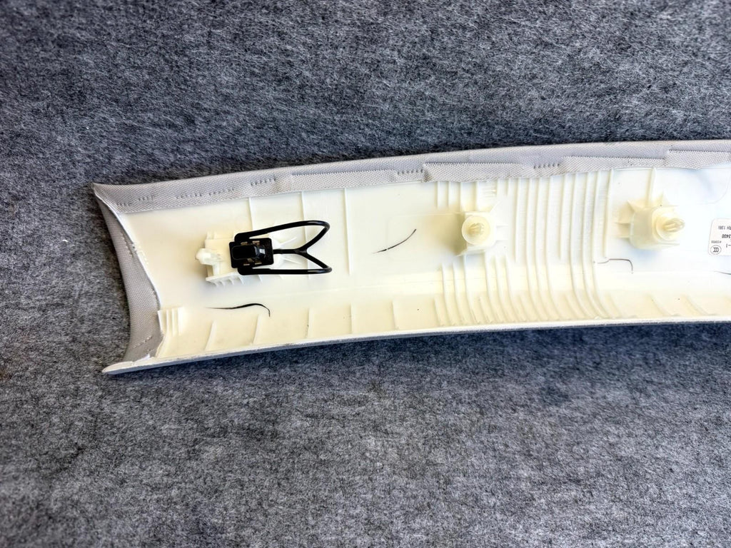 ♦️2017-2023 TESLA MODEL 3 FRONT RIGHT UPPER A-PILLAR TRIM COVER OEM 1086241-81-I