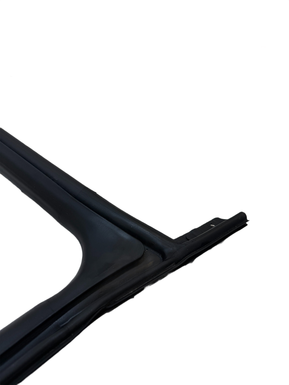 2016 - 2020 Tesla Model S Front Right Passenger Side Door Seal Rubber OEM