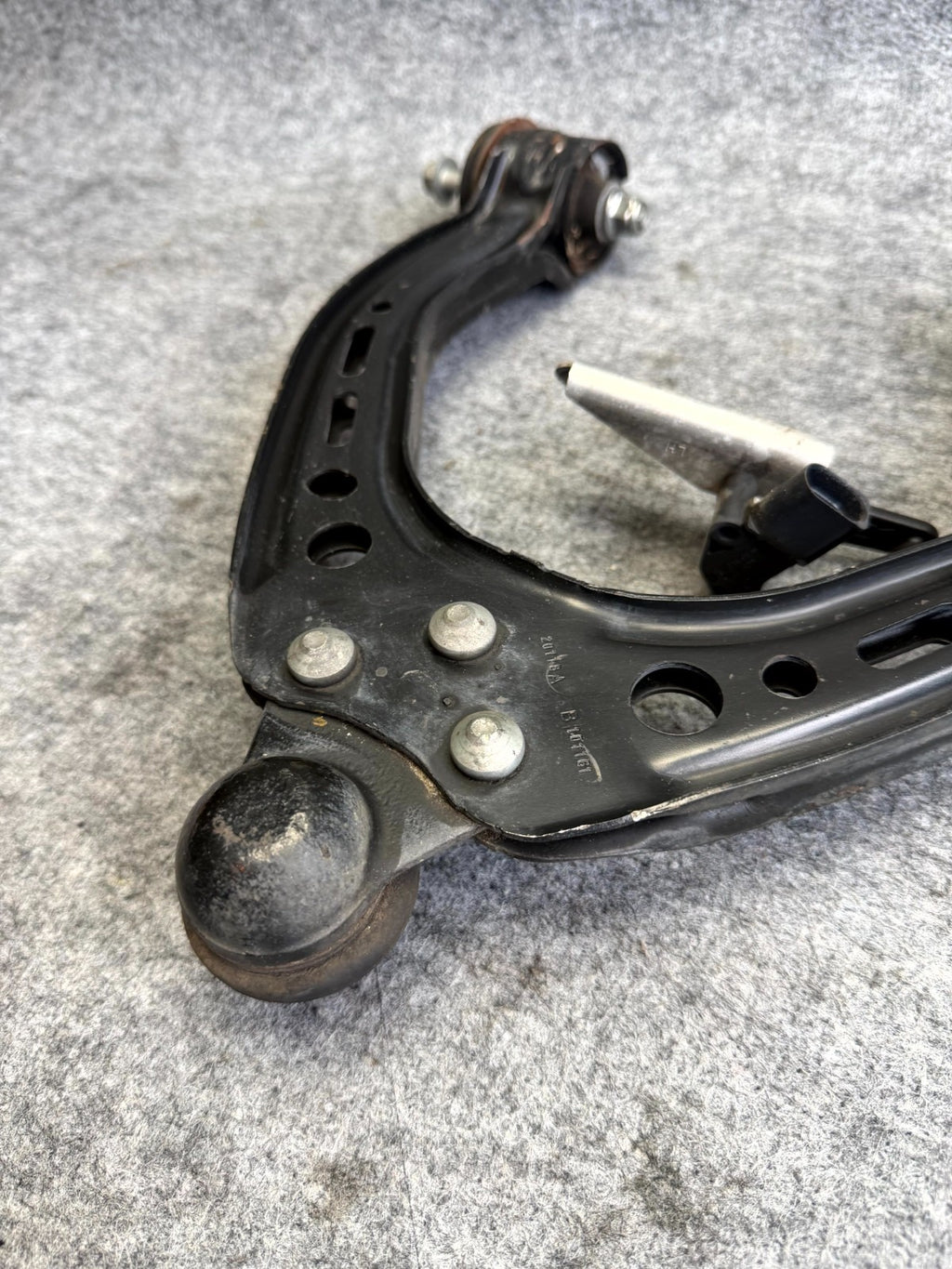 ♦️2012 - 2020 TESLA MODEL S FRONT LEFT SIDE UPPER CONTROL ARM OEM 1043965-00-A