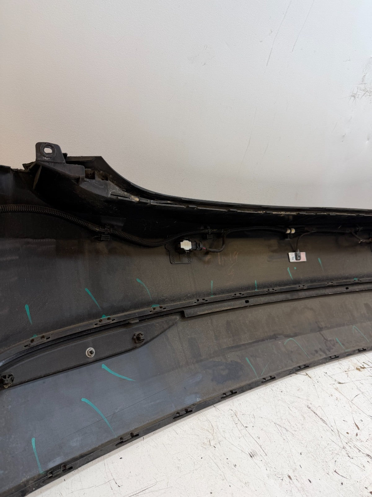2016-2020 Tesla Model X Rear Bumper Cover Complete OEM 1058354-00-D