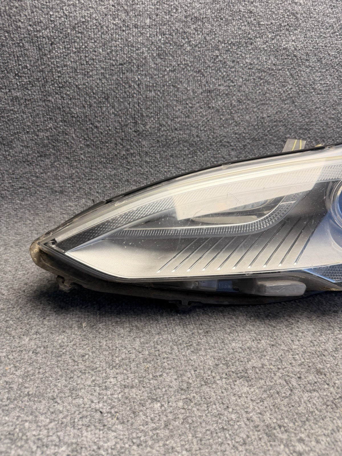 Tesla Model S Headlight Head Lamp Front Left 2012-2016 6005906-00-B OEM