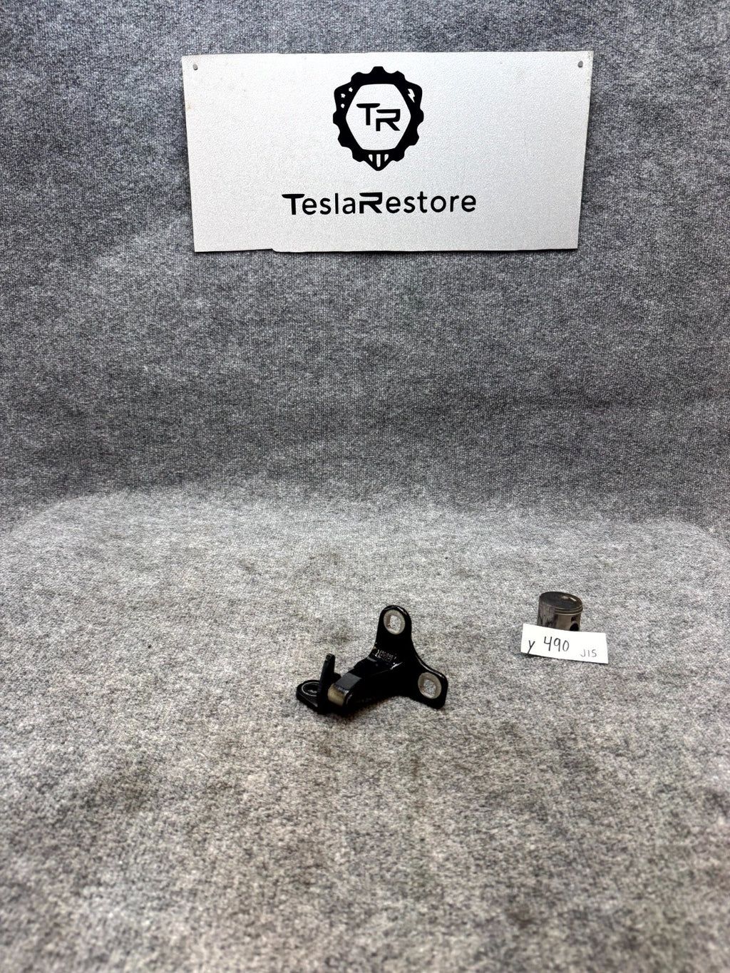 2020 - 2024 TESLA MODEL Y REAR RIGHT PASSENGER SIDE DOOR HINGE OEM, 1626080-00-C