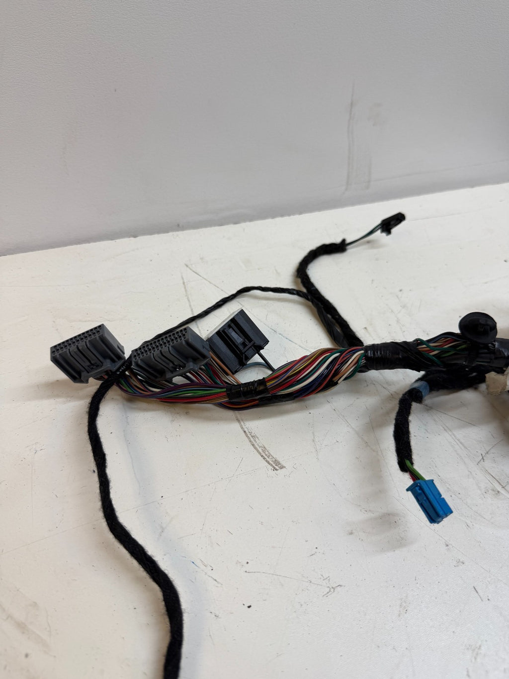 2016-2020 Tesla Model S Front Left Side Door Wire Wiring Harness 1069106-00-B