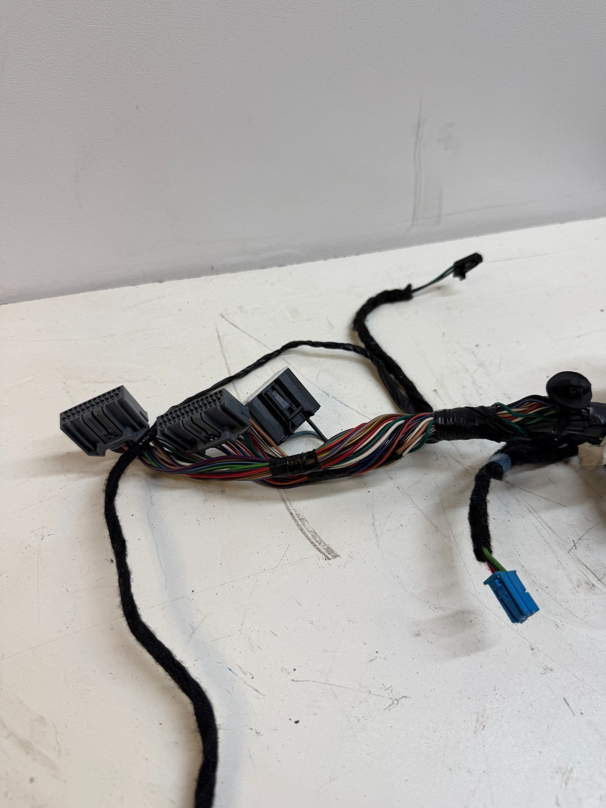 2016-2020 Tesla Model S Front Left Side Door Wire Wiring Harness 1069106-00-B
