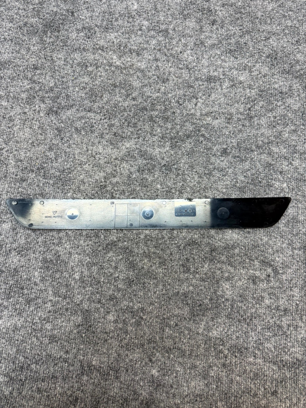 20 - 24 TESLA MODEL Y FRONT LEFT / RIGHT INNER DOOR SILL PLATE OEM, 1494301-00-B