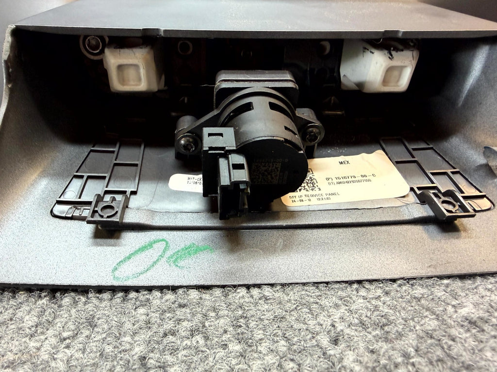 2020-2024 TESLA MODEL Y MULTIMEDIA NAVIGATION SCREEN DISPLAY OEM, 1089543-00-J
