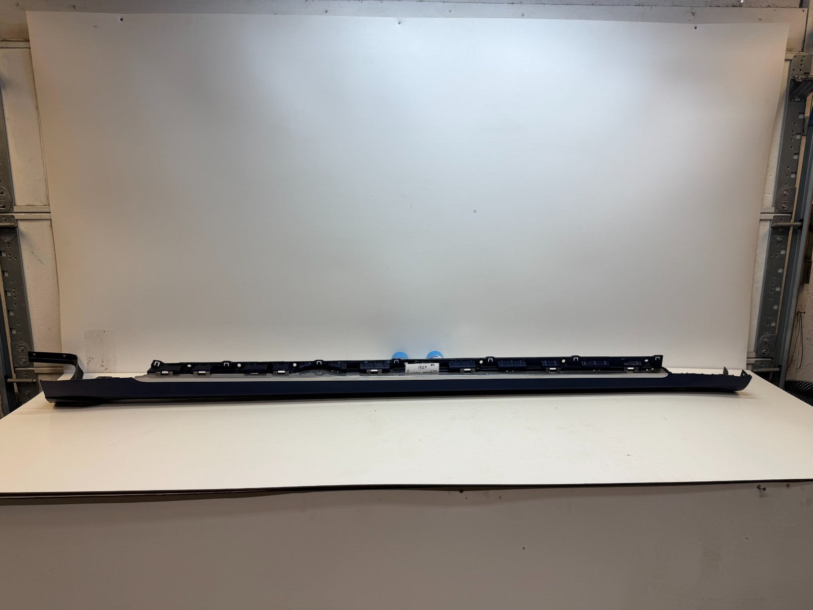 12-20 Tesla Model S Right Passenger Side Skirt Rocker Panel Shell 6005875-00-J