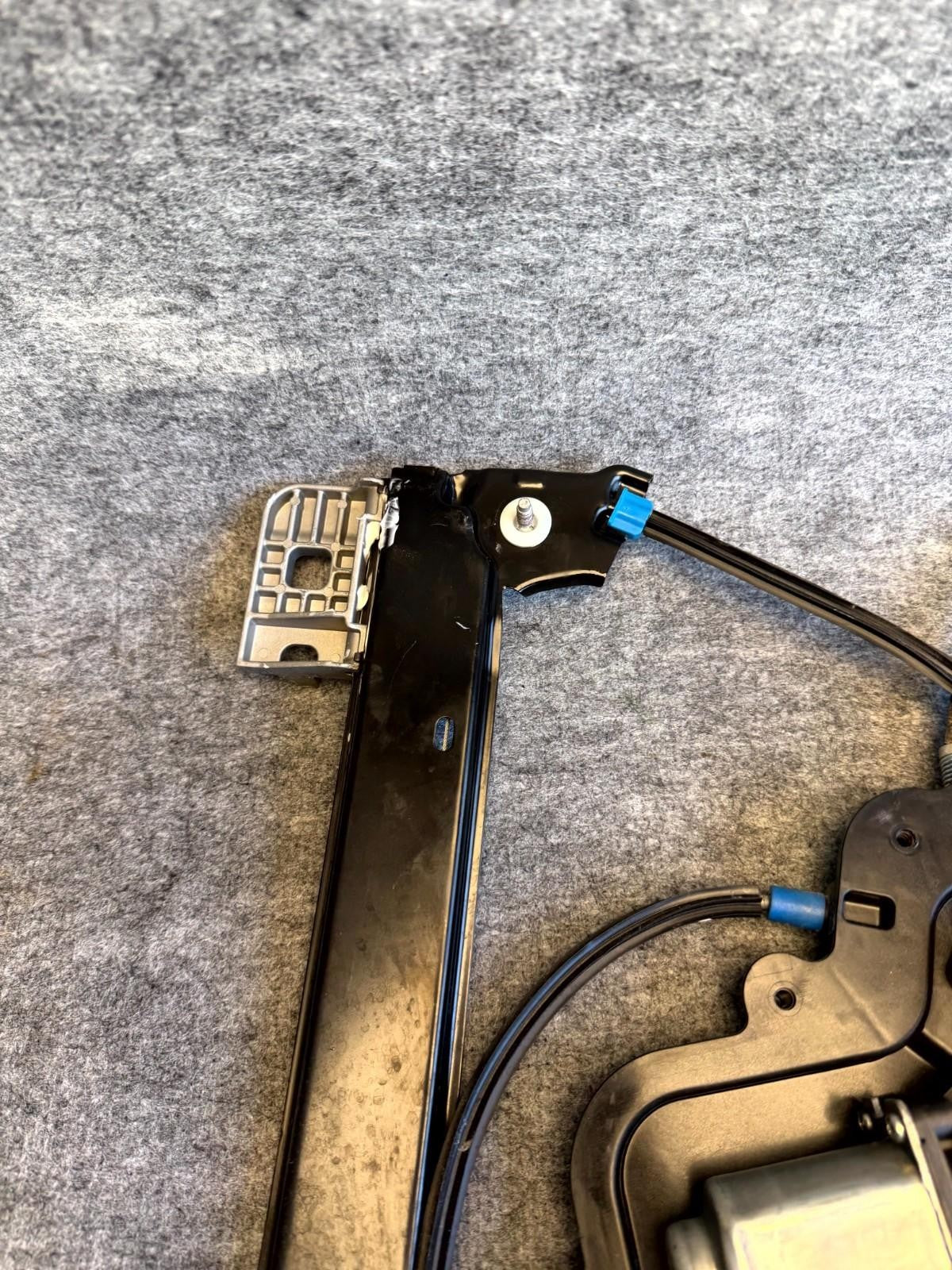 ♦️17-23 TESLA MODEL 3 FRONT RIGHT WINDOW REGULATOR W/ MOTOR OEM, 1096621-99-H