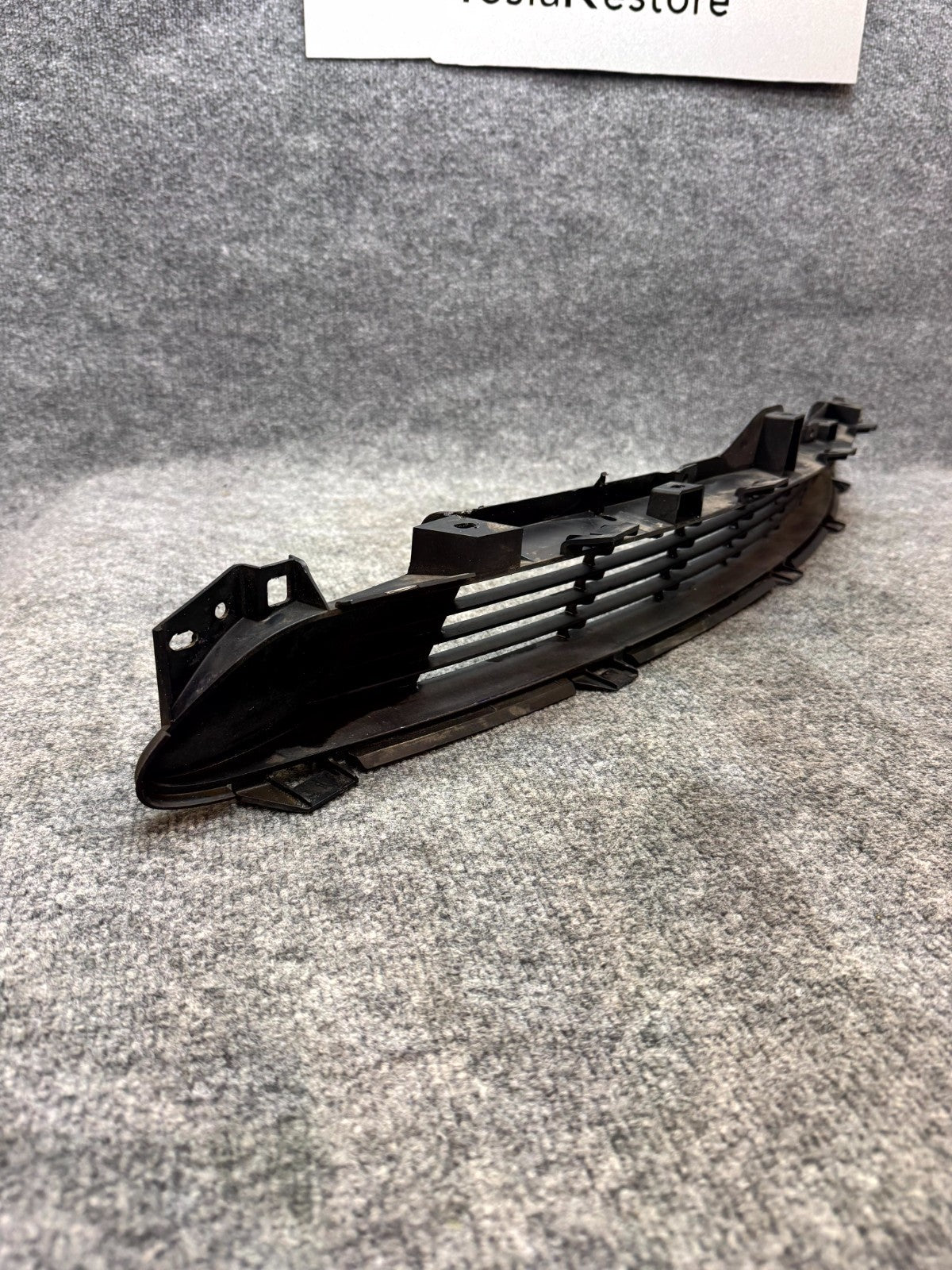 2017 - 2023 TESLA MODEL 3 FRONT LOWER BUMPER RADIATOR GRILLE OEM, 1085927-00-C