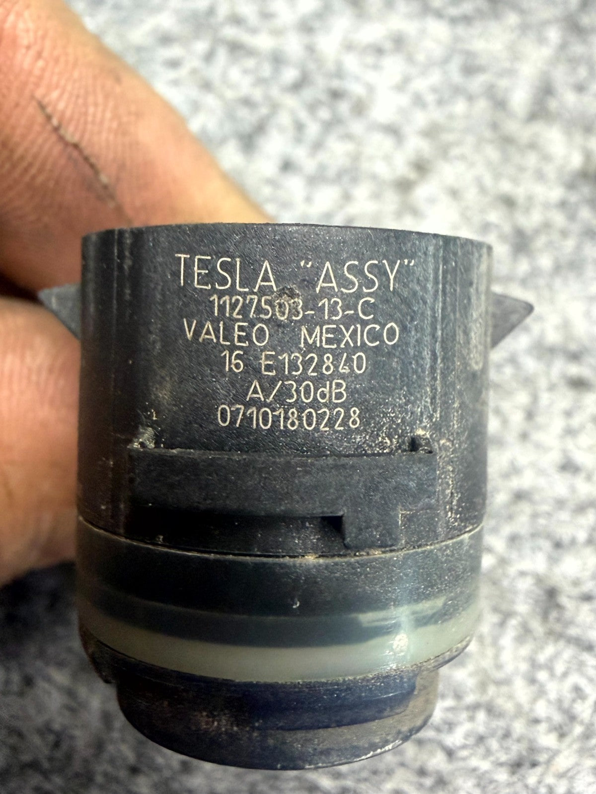♦️17 – 23 TESLA MODEL 3 FRONT BUMPER PARKING ULTRASONIC SENSOR OEM, 1127503-13-C