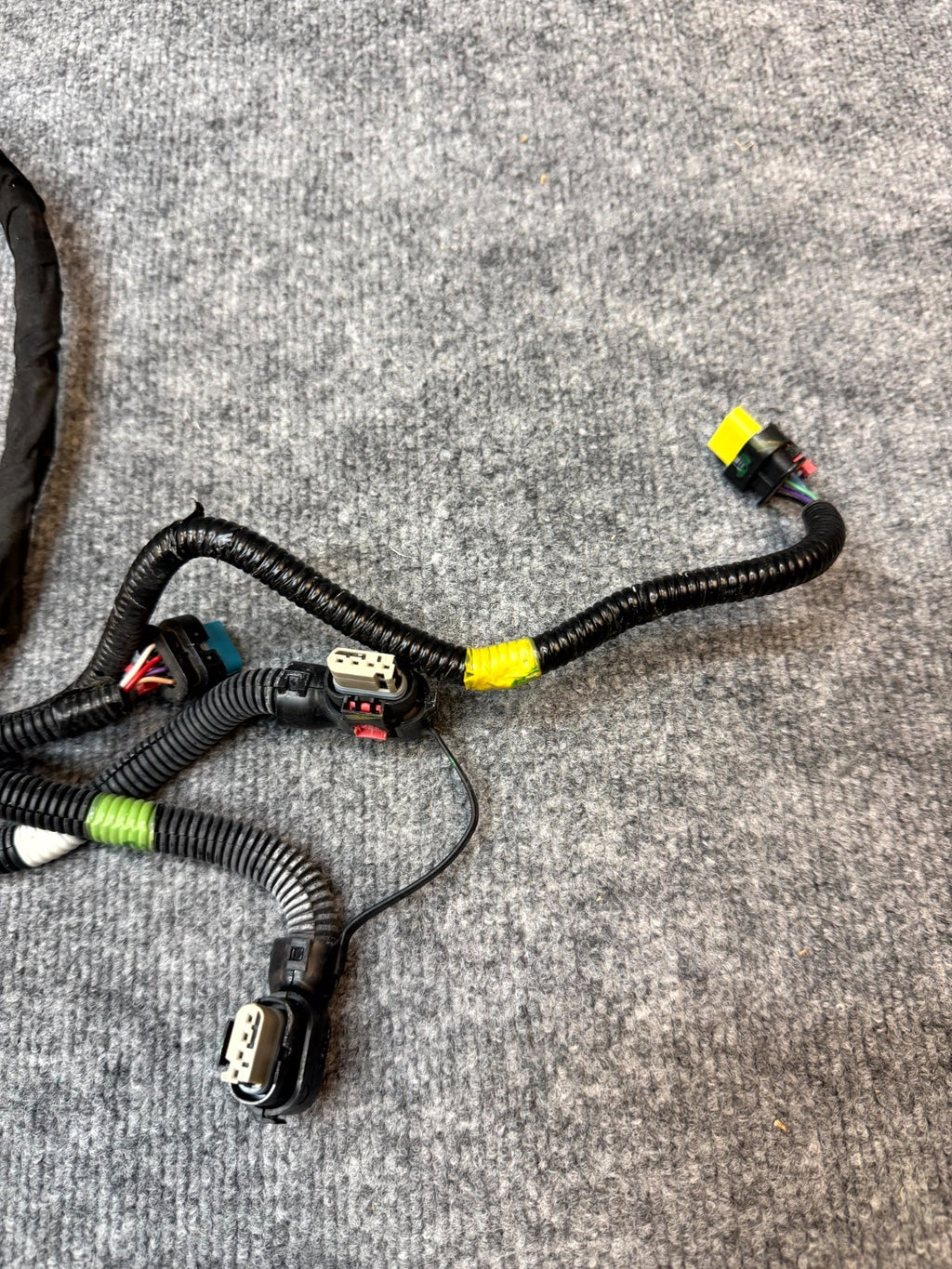 2020-2024 TESLA MODEL Y SUPERMANIFOLD WIRING HARNESS HEAT PUMP OEM, 2068767-00-C