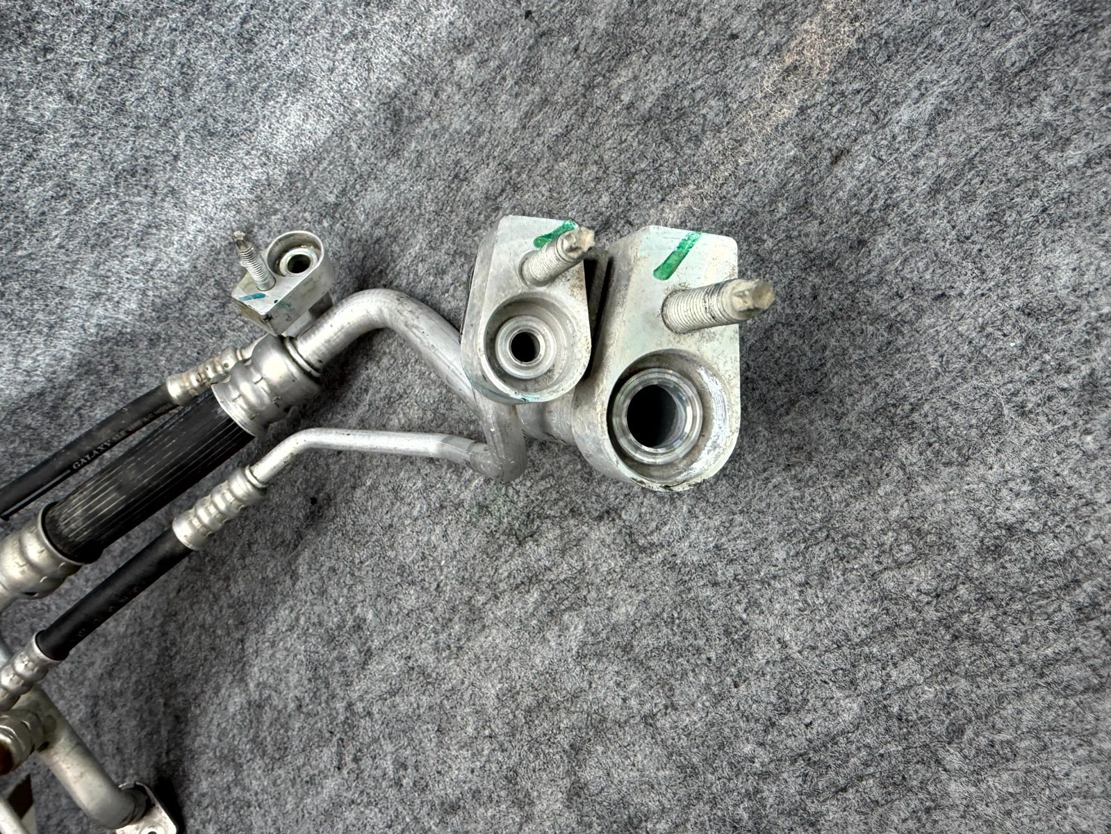 ♦️16-20 TESLA MODEL X A/C LINE SUCTION LIQUID PIPE JUMPER HOSE OEM, 1054664-00-E