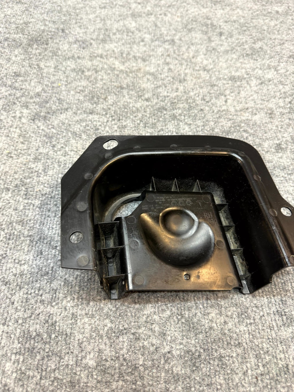 20-23 TESLA MODEL Y RIGHT COWL PANEL SHOCK TOWER COVER MOLDING OEM 1494084-00-A