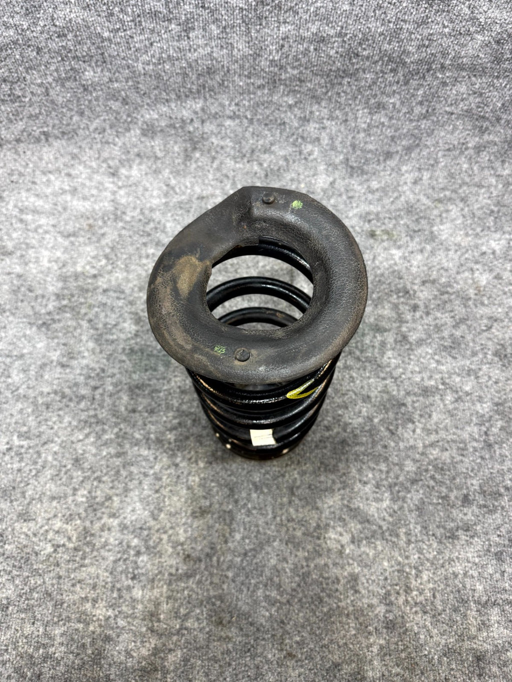 2020 - 2024 TESLA MODEL Y REAR LEFT OR RIGHT SIDE COIL SPRING OEM, 2288474-00-A