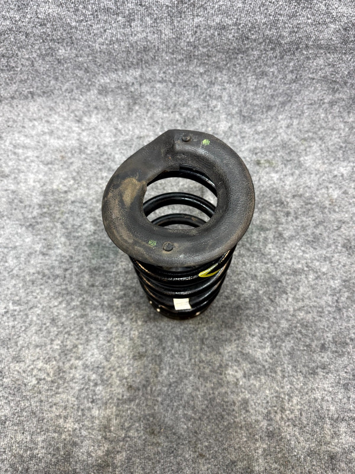 2020 - 2024 TESLA MODEL Y REAR LEFT OR RIGHT SIDE COIL SPRING OEM, 2288474-00-A