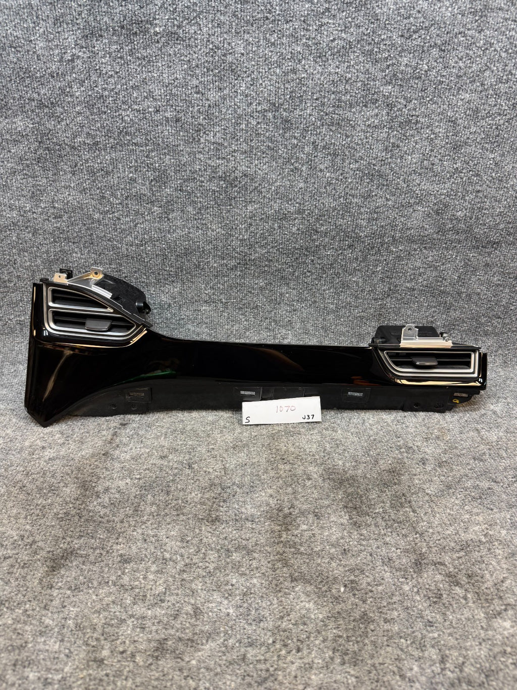 2012-2020 Tesla Model S Right Side Dash Panel Vent Trim Assembly 1007821-00-D