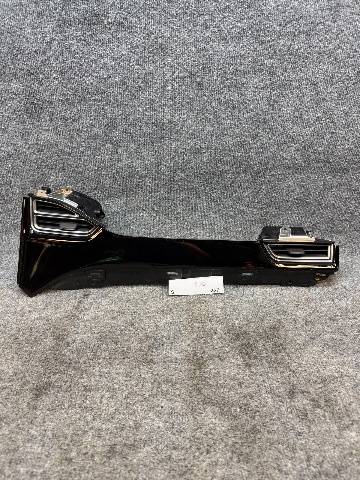 2012-2020 Tesla Model S Right Side Dash Panel Vent Trim Assembly 1007821-00-D