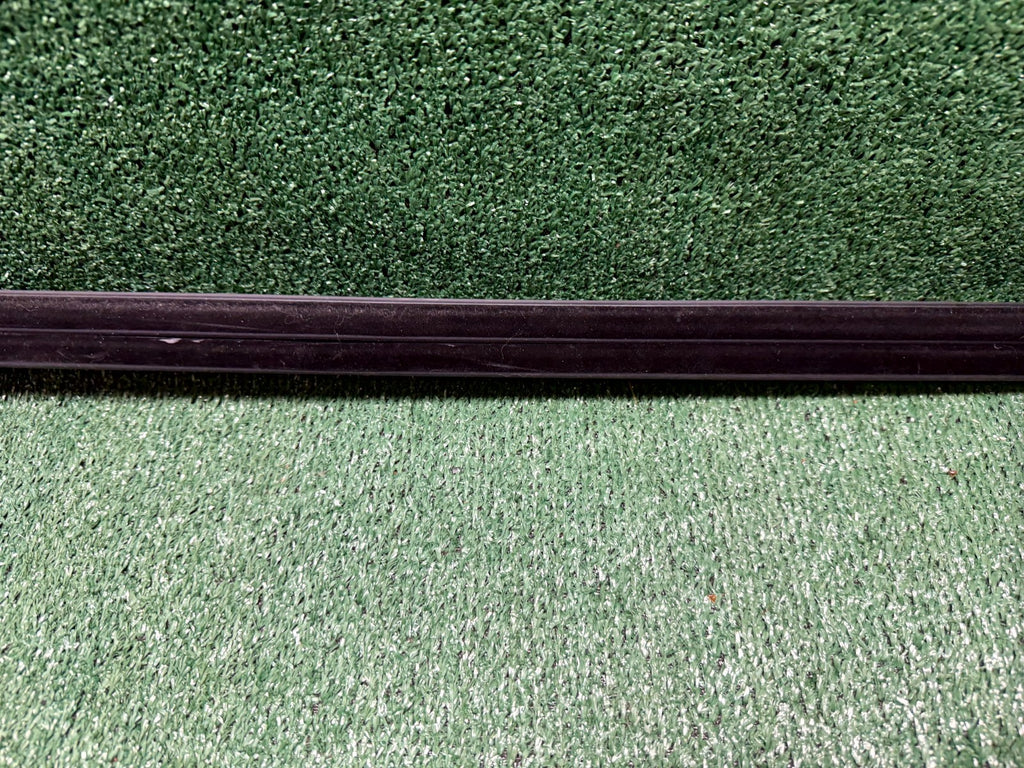 ♦️2020-2023 TESLA MODEL Y FRONT RIGHT DOOR WINDOW BELT MOLDING OEM, 1516943-00-A