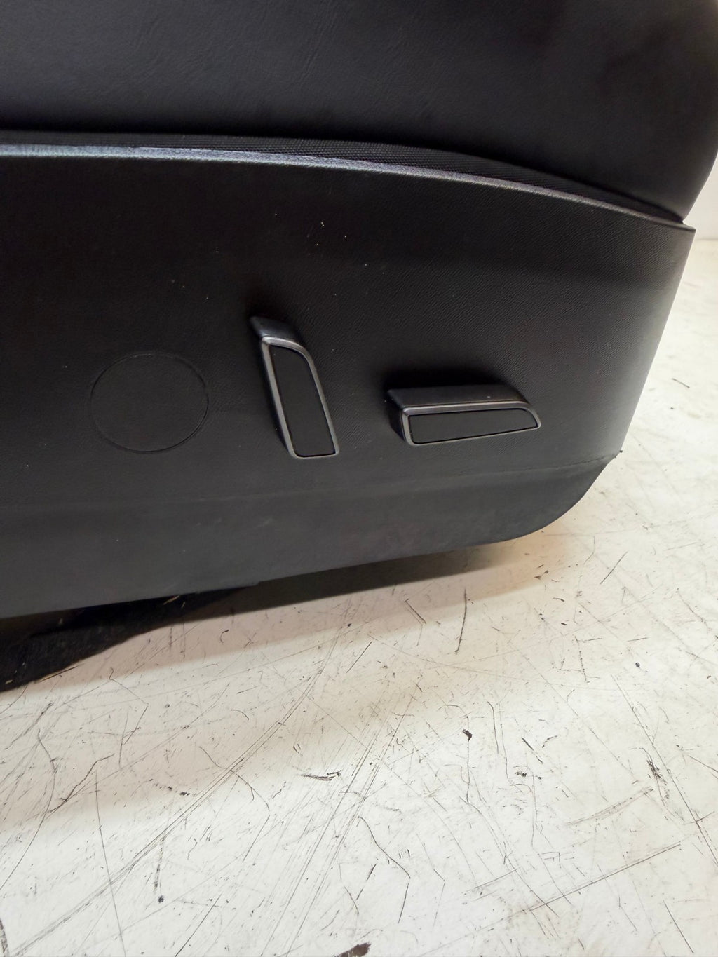 2017-23 Tesla Model 3 Front Right Passenger Side 1st Row Seat Black 1456943-99-E
