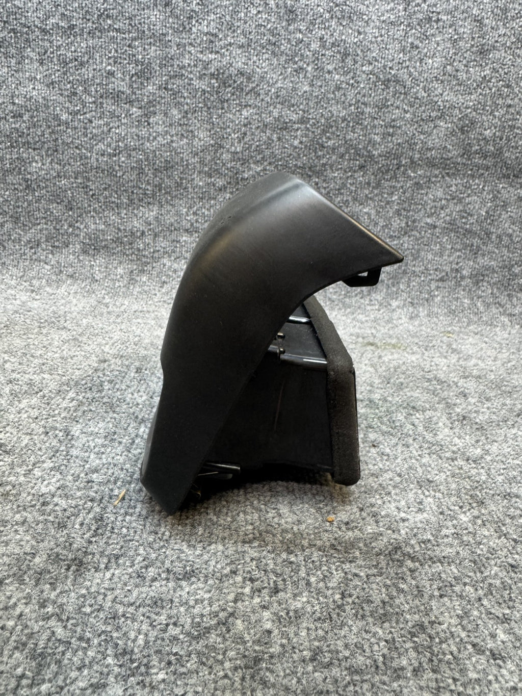 17 - 23 TESLA MODEL 3 REAR CENTER AIR VENT GRILL COVER & USB HUB OEM, 112170000C
