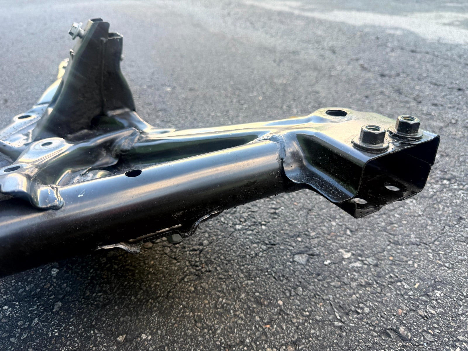 ♦️17-23 TESLA MODEL 3 FRONT SUBFRAME CROSSMEMBER CRADLE FRAME OEM, 1103547-00-A