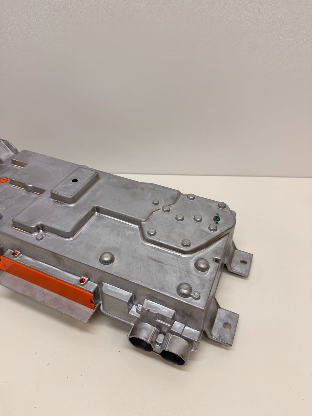 2012-15 Tesla Model S 1-Phase High Voltage Junction Box Dual Motor 1048680-00-A