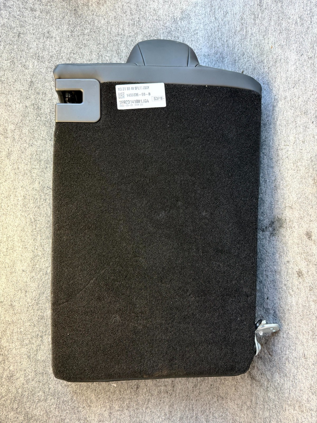 ♦️2017-2023 TESLA MODEL 3 REAR RIGHT UPPER SEAT CUSHION LEATHER OEM, 1455036-00