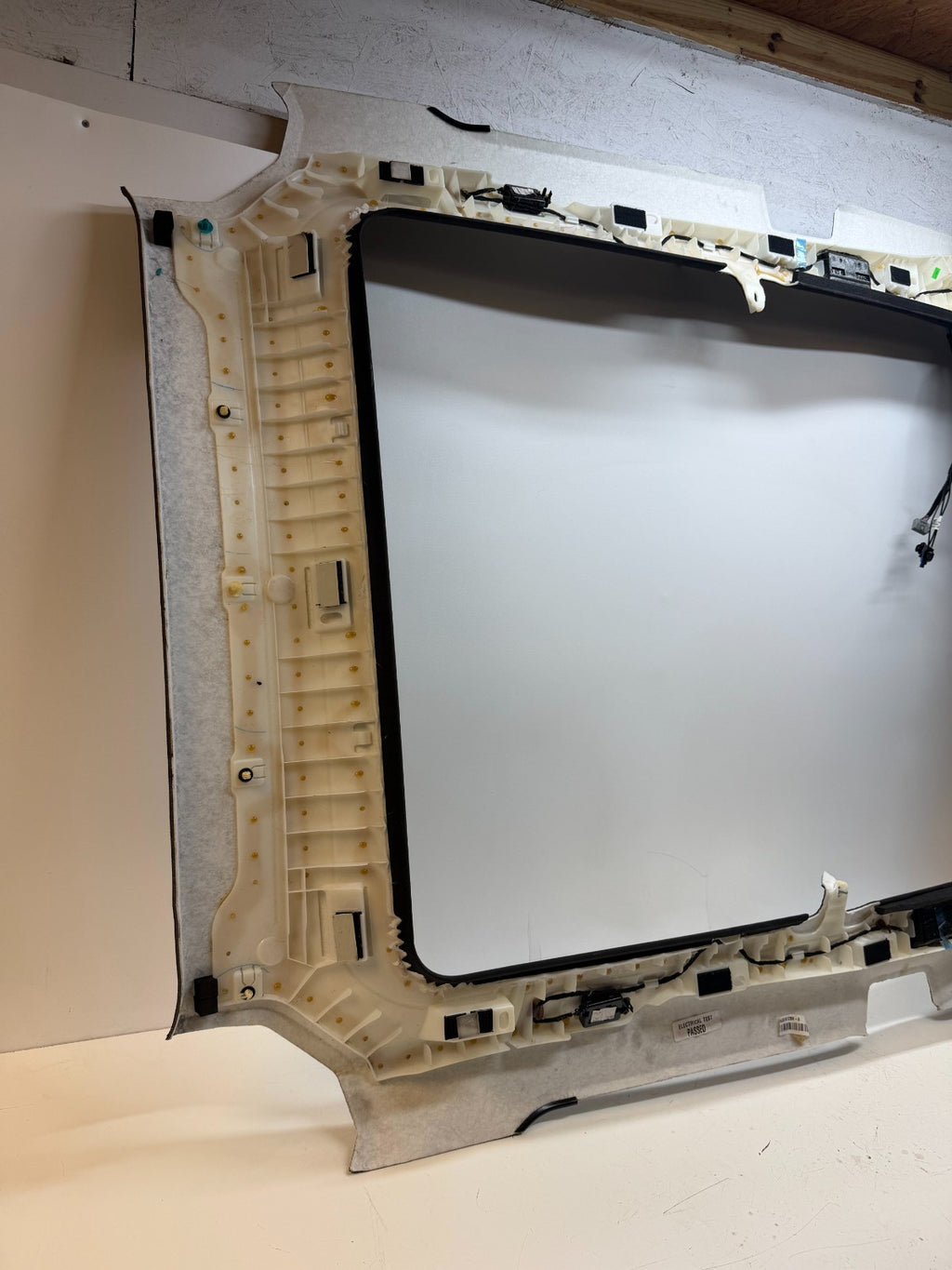 17-20 TESLA MODEL S ROOF HEADLINER CEILING LINER COVER TRIM PANEL 1037523-00-T