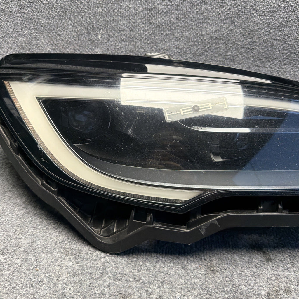 Chipped! 2022-2024 Tesla Model S RH Right Side LED Global Headlight OEM