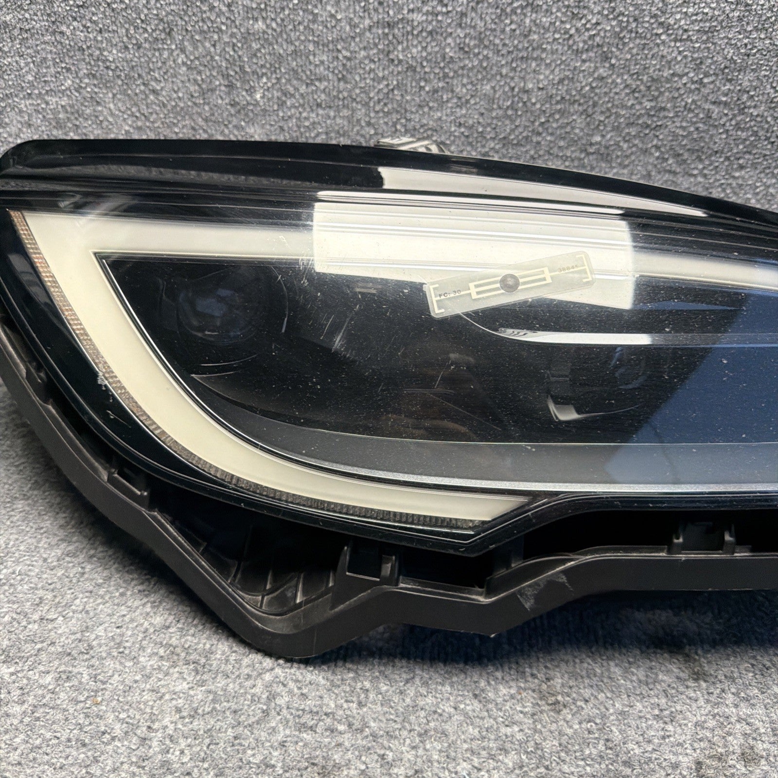 Chipped! 2022-2024 Tesla Model S RH Right Side LED Global Headlight OEM