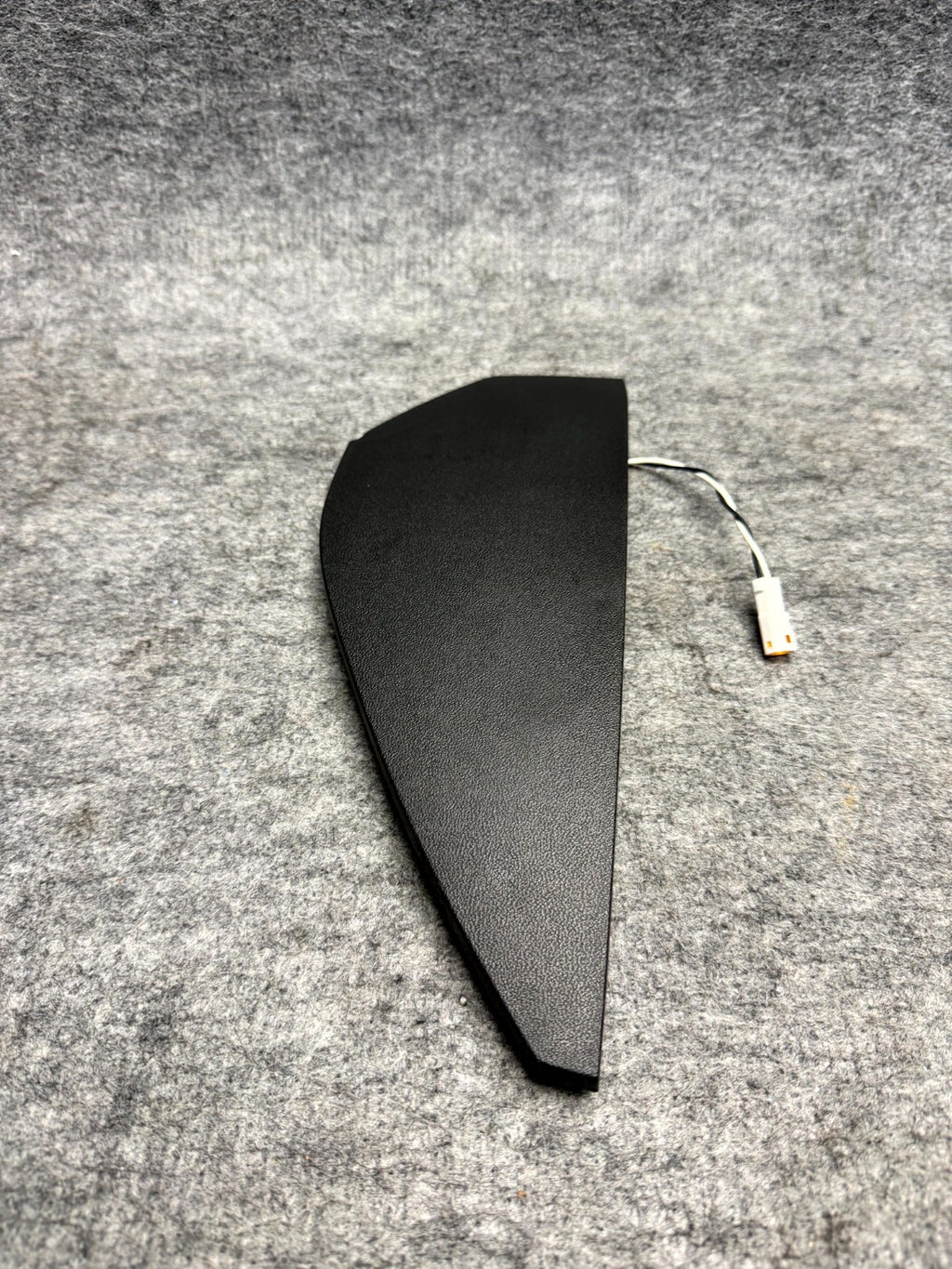 ♦️2012 - 2020 TESLA MODEL S FRONT RIGHT INSTRUMENT PANEL COVER OEM, 1009478-00-C
