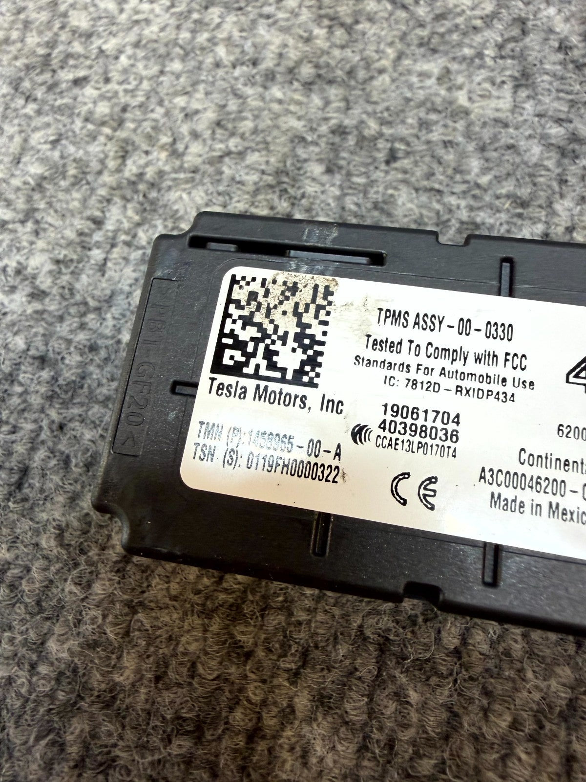 2017–2023 TESLA MODEL 3 TIRE PRESSURE CONTROL MODULE TPMS OEM, 1458965-00-A