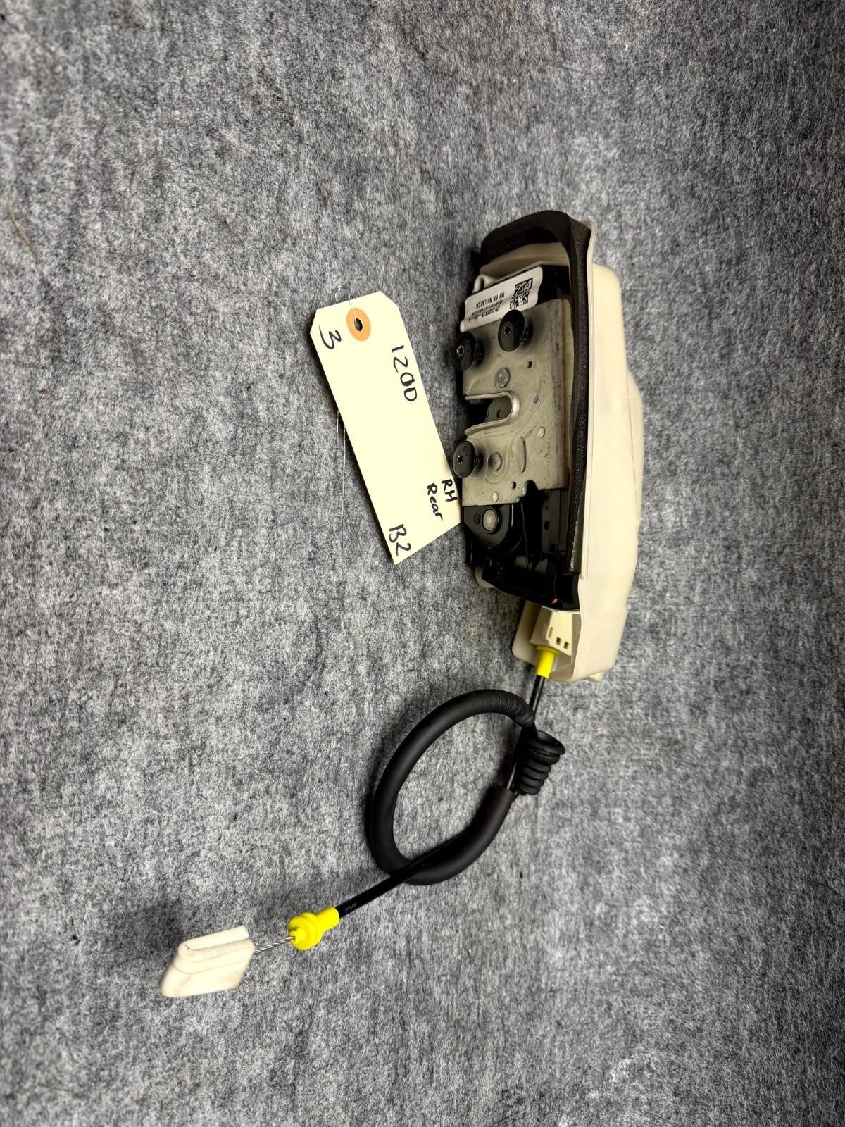 ♦️17-23 TESLA MODEL 3 Y REAR RIGHT DOOR LOCK LATCH ACTUATOR OEM, 1500675-00-A