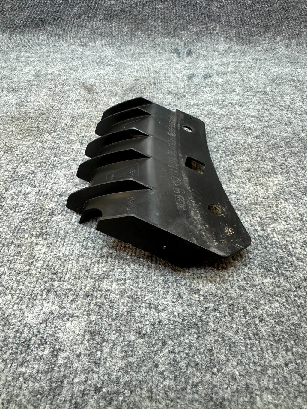 17 - 23 TESLA MODEL 3 FRONT LEFT UPPER BUMPER SUPPORT BRACKET OEM, 1084169-00-B