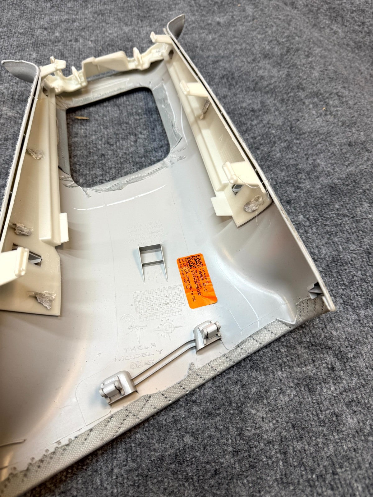 2020 - 2024 TESLA MODEL Y FRONT LEFT B-PILLAR LOWER TRIM COVER OEM, 1494606-00-C