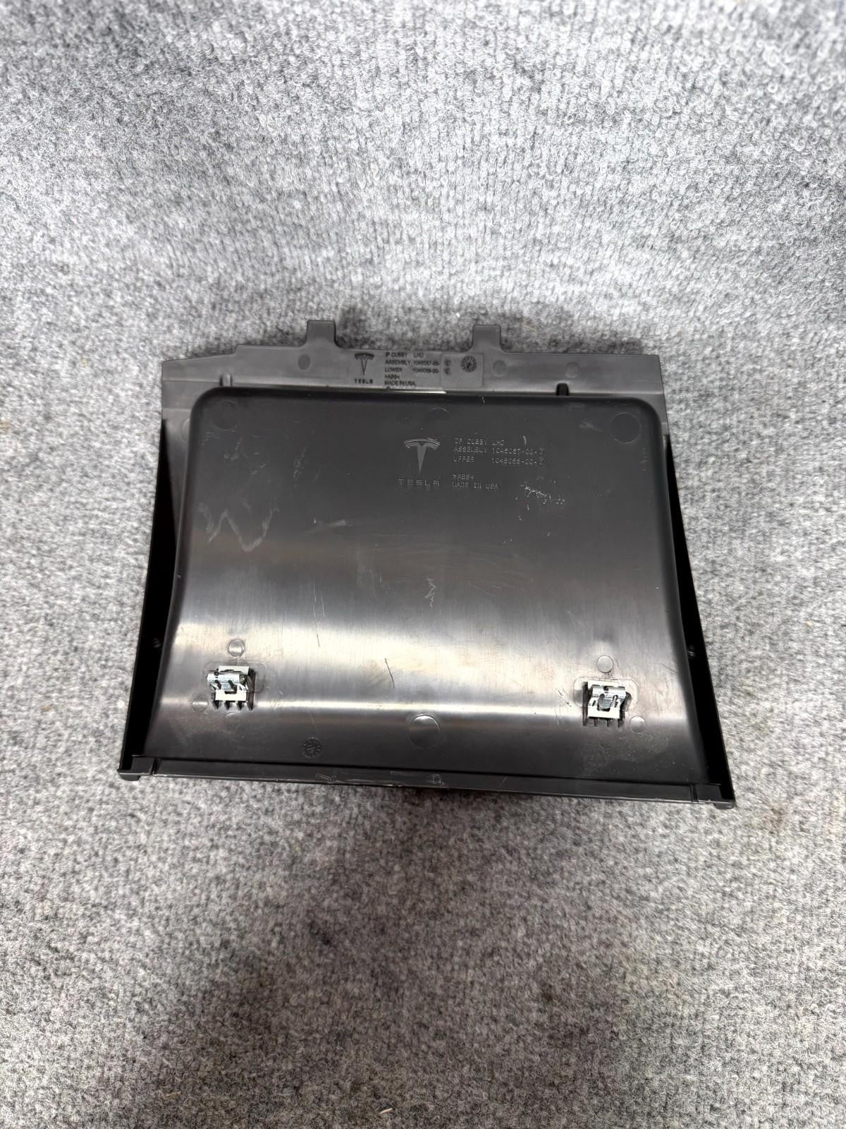 2016-2020 Tesla Model X Dashboard Center Cubby Storage Bin OEM, 1045057-00-C