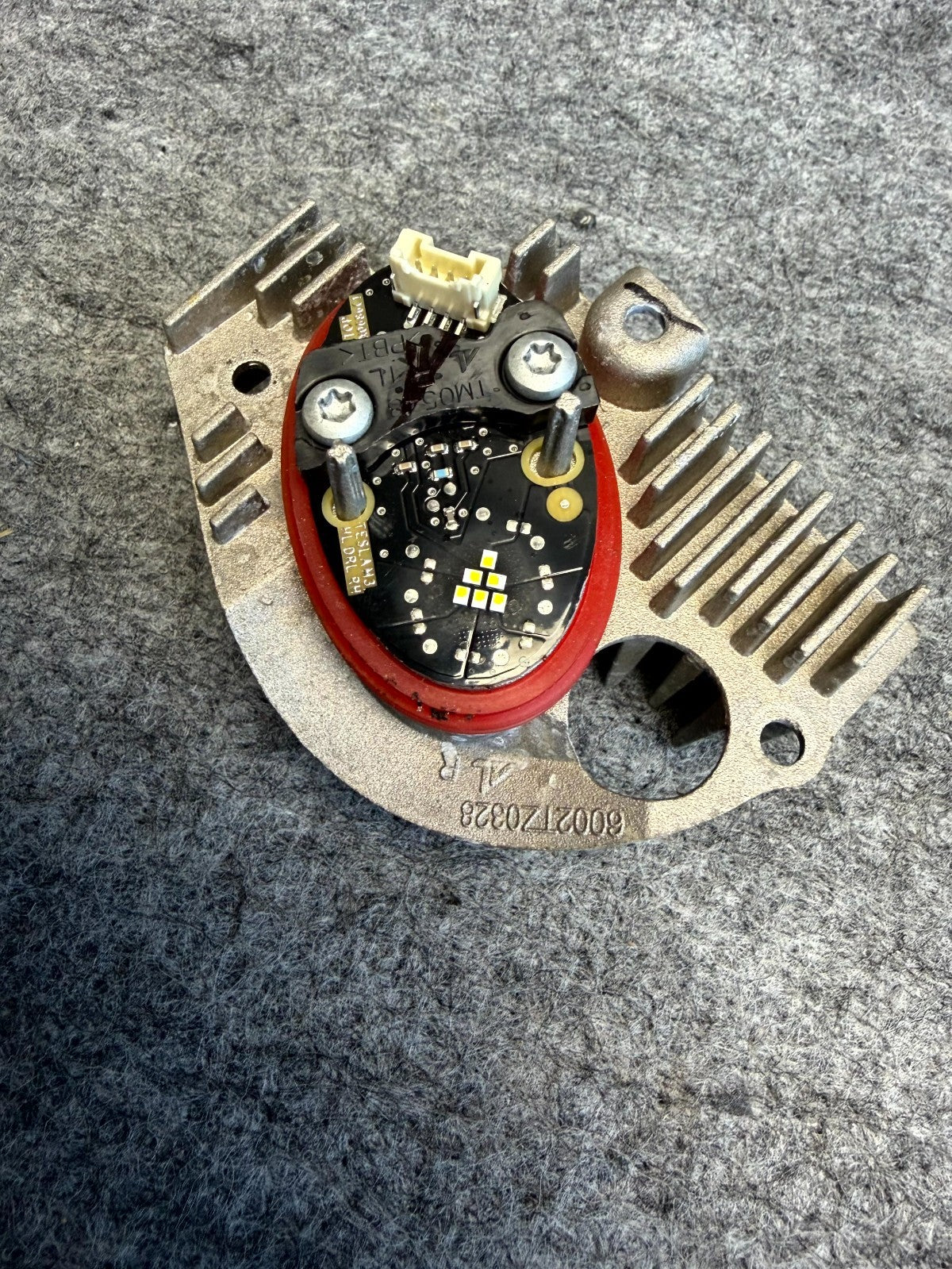 ♦️17–23 TESLA MODEL 3 FRONT RIGHT SIDE HEADLIGHT BALLAST MODULE OEM, 6002TZ0328