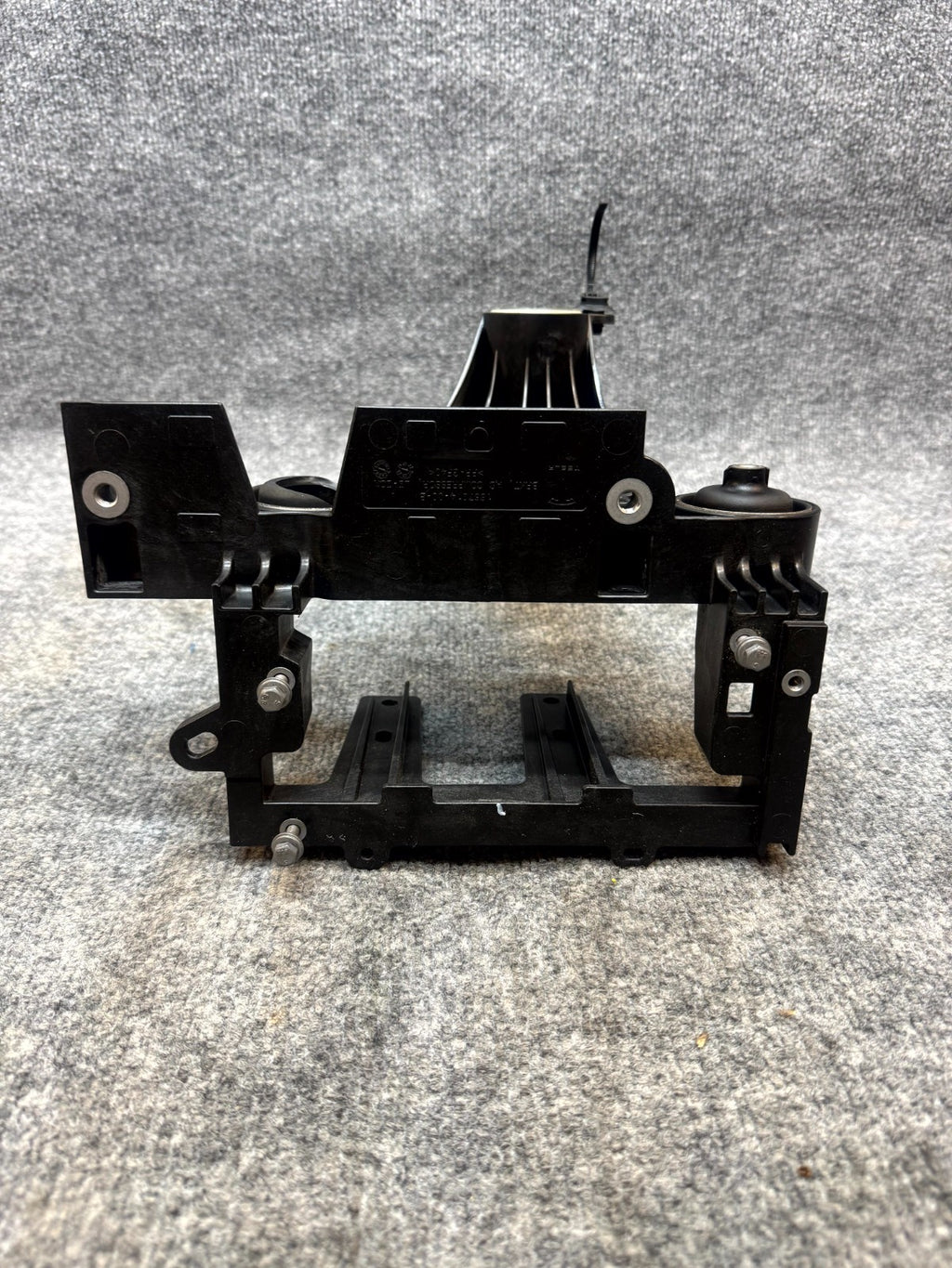 17-23 TESLA MODEL 3 AIR CONDITIONING COMPRESSOR PUMP MOUNT BRACKET OEM,166701400