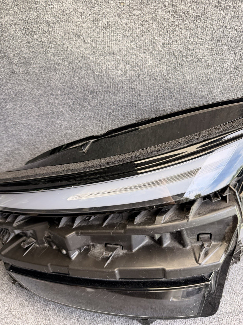 2025-2026 Tesla Model Y Juniper Headlight Left Driver LH 1918347-00-D OEM