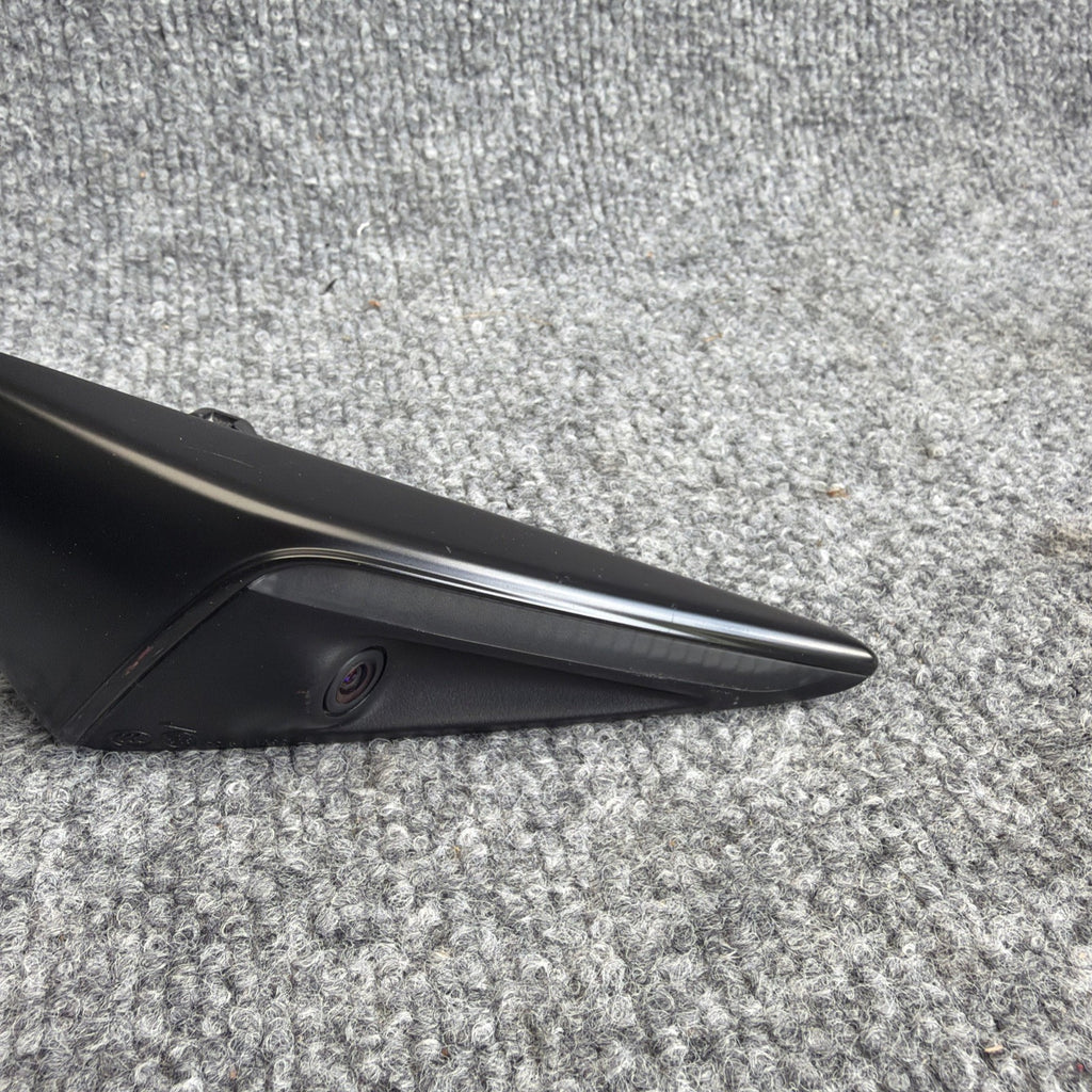 17-22 Tesla 3 Y OEM Left Side Fender Signal Camera 1495864-20-D /broken tab