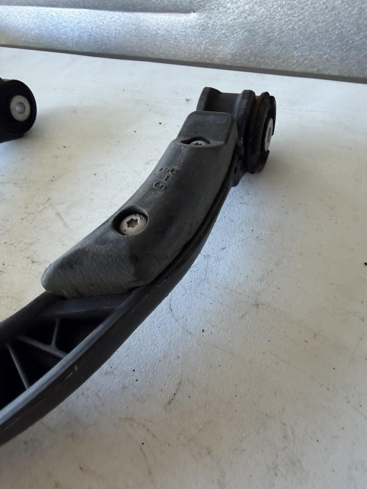 ♦️2017-2023 TESLA MODEL 3 Y FRONT RIGHT SIDE UPPER CONTROL ARM OEM, 1044326-00-H