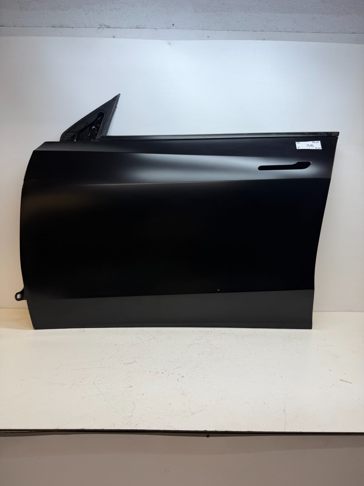 2016-2020 Tesla Model Y Front Left Driver Side Complete Door Assembly